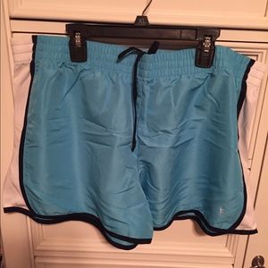 Danskin Now Workout shorts - Size XL